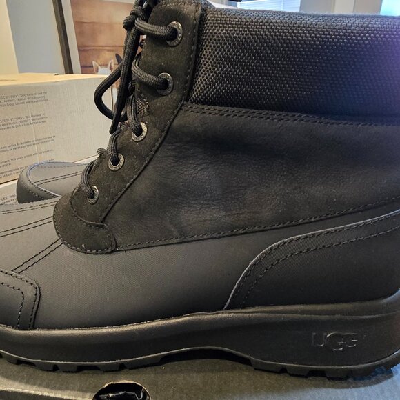 NEW MENS SIZE 11 BLACK UGG EMMETT 1115834 LEATHER WATERPROOF WINTER DUCK BOOTS - Picture 1 of 15